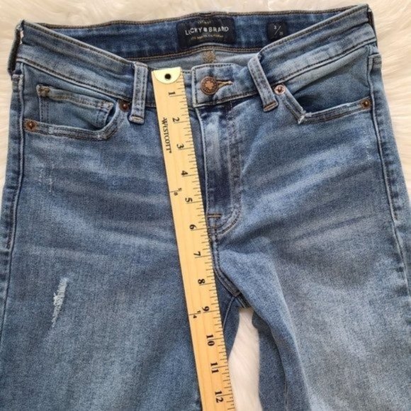 Lucky Brand Ava Distressed Chewed Hem Crop Skinny Jeans - Picture 8 of 16